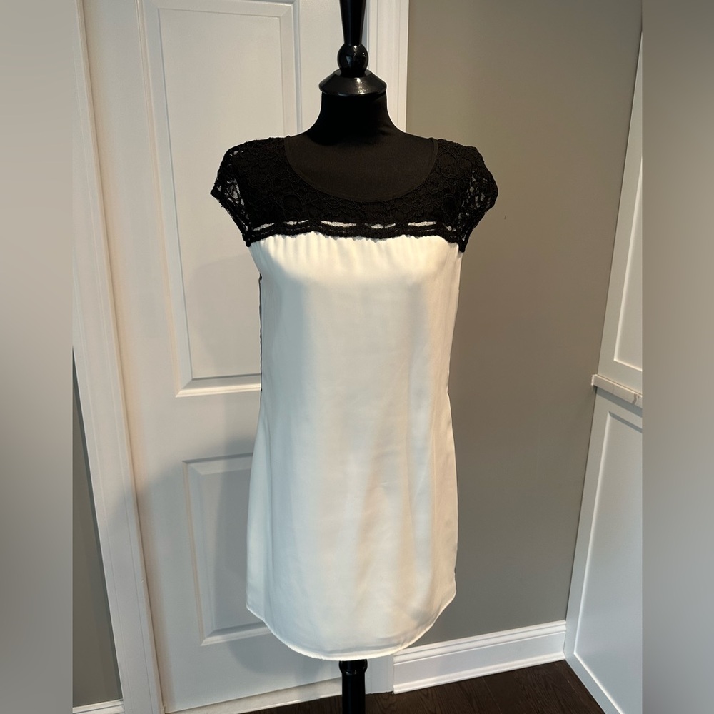 Express Colorblock Shift Dress - Size Small